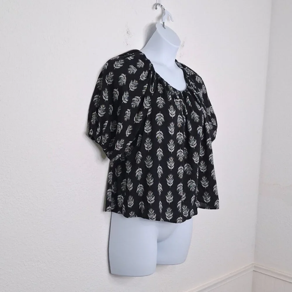 Old Navy Floral Blouse Sz L Puff Sleeve Flowy Tie Back Boho Coastal Neutral